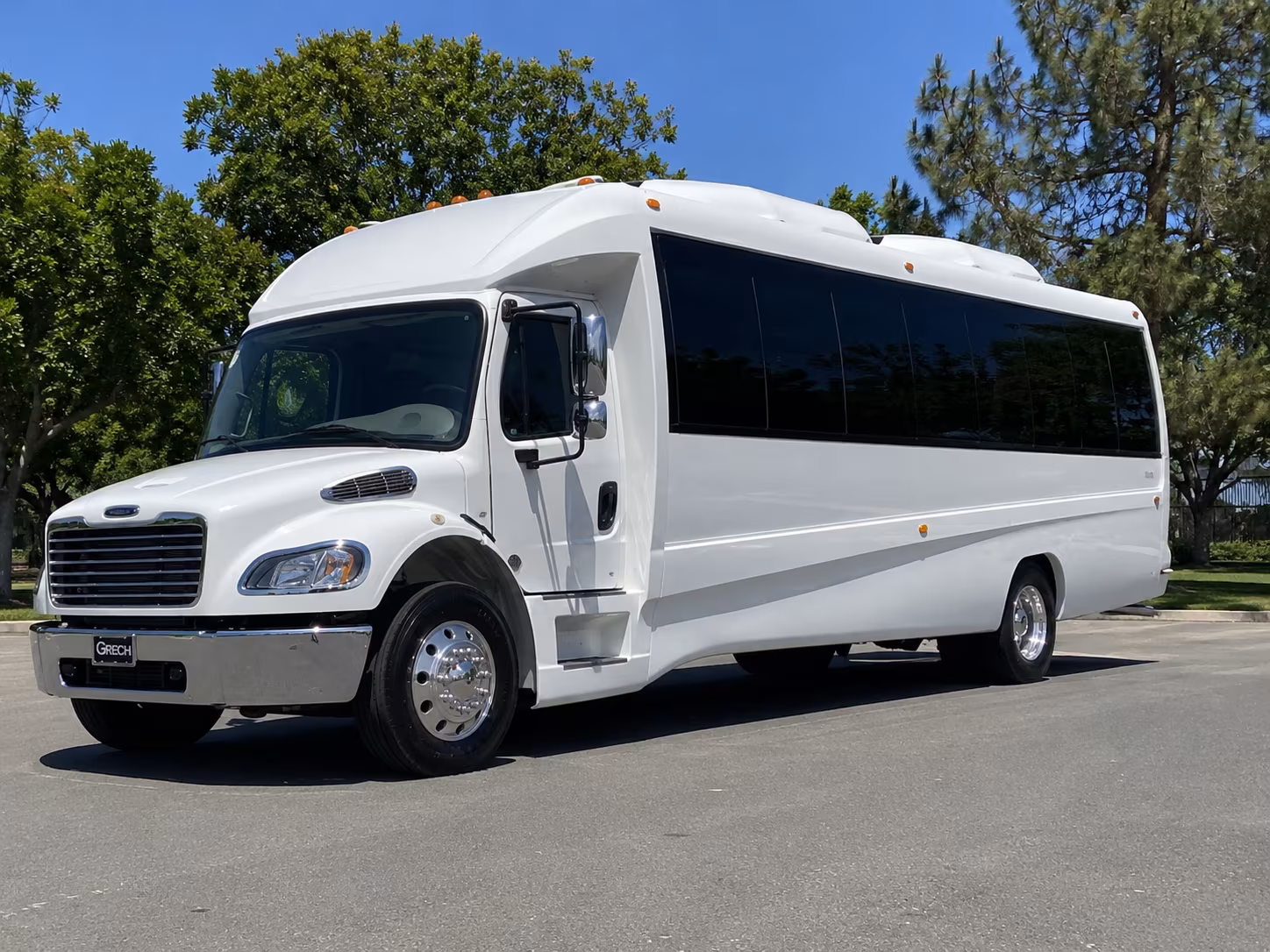 Atlanta Winery Tour & Pub Crawl Transportation party bus exterior