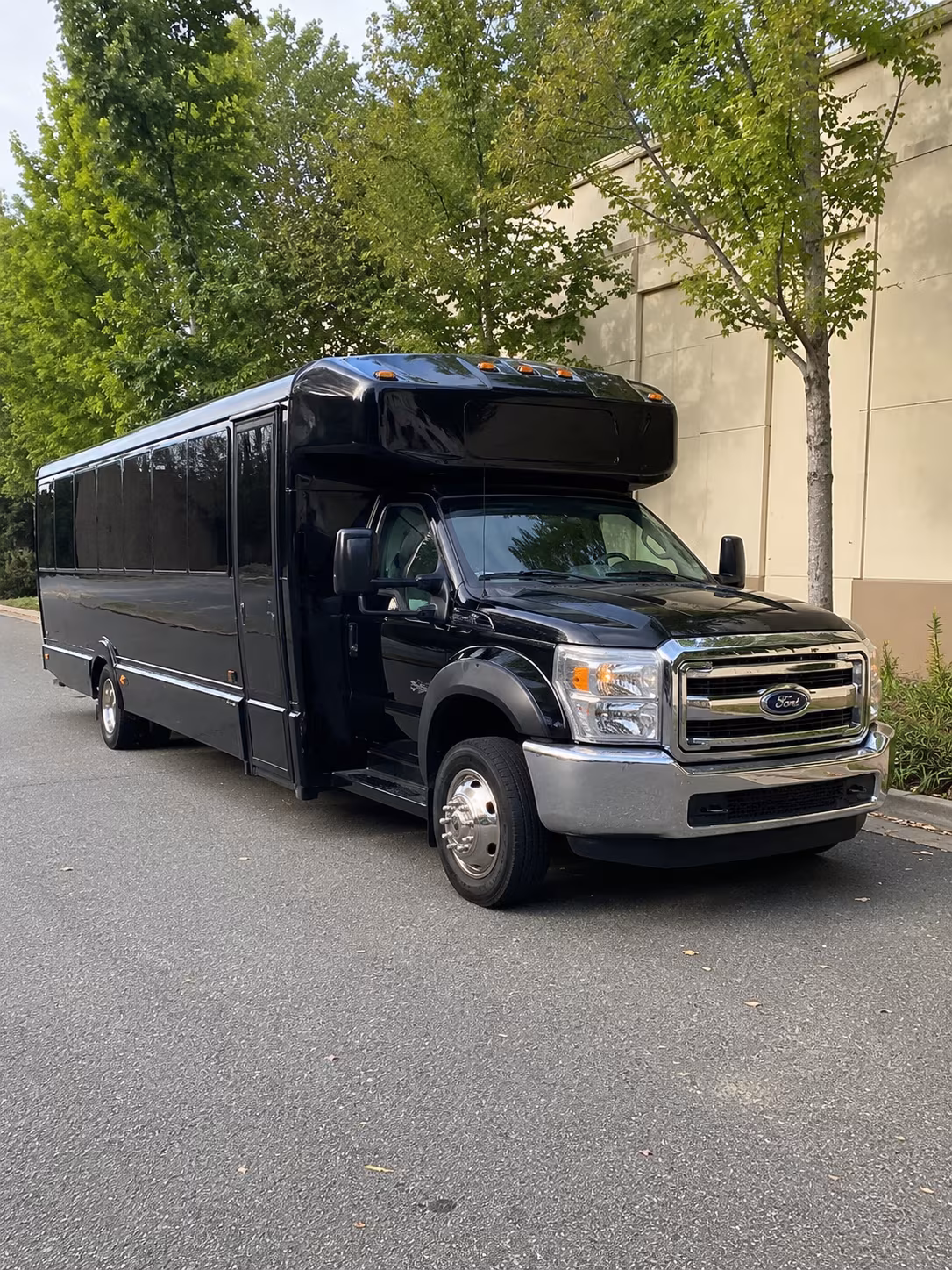 Atlanta Winery Tour & Pub Crawl Transportation onboard seating
