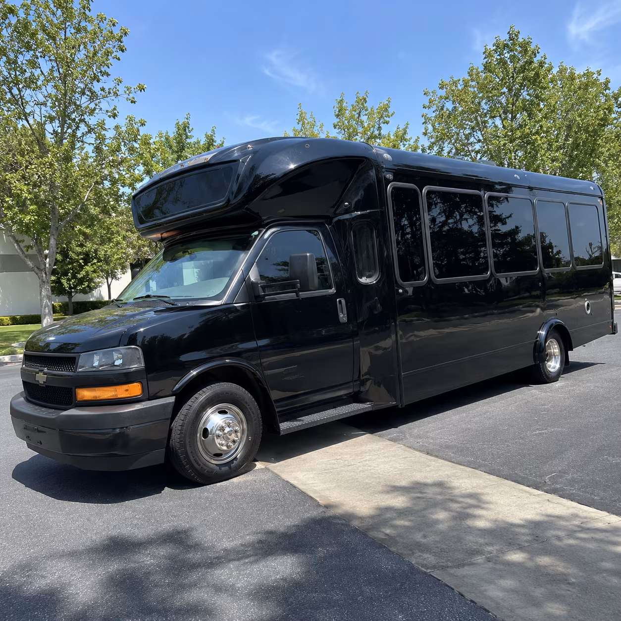 Sandy Springs Birthday, Sweet 16, & Quinceañera Party Bus Rentals