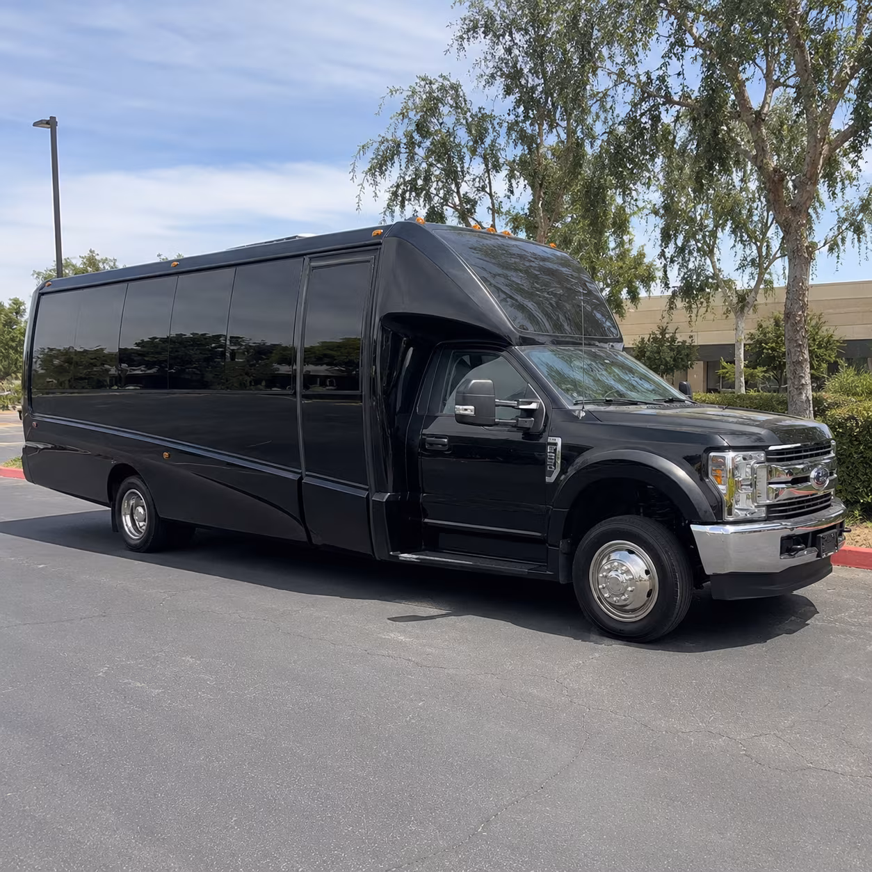South Fulton Winery Tour & Pub Crawl Transportation